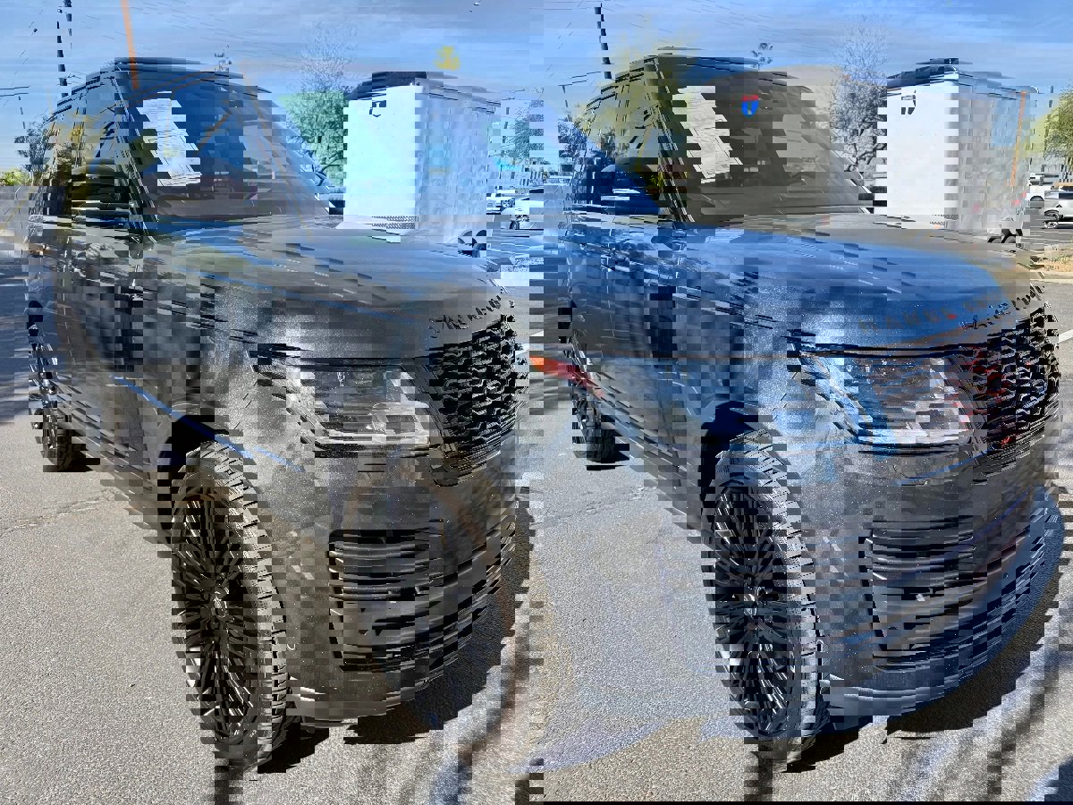 Used 2019 Land Rover Range Rover Supercharged AWD/4WD image 4
