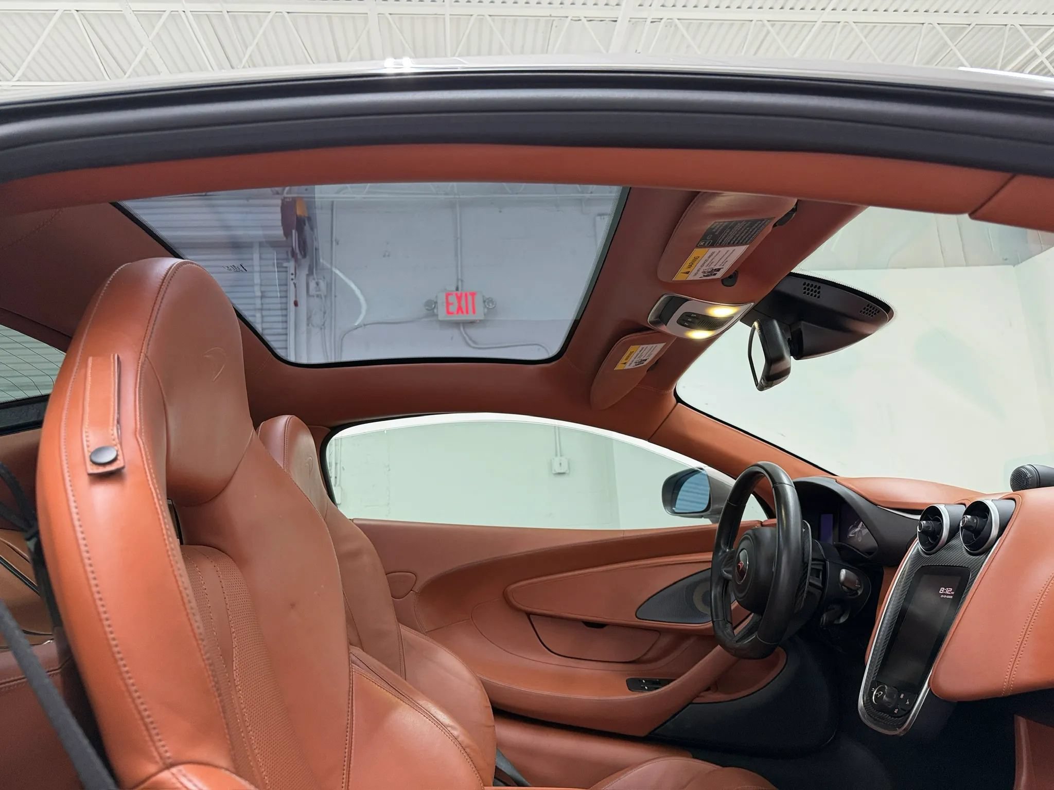 Used 2017 McLaren 570S RWD image 11