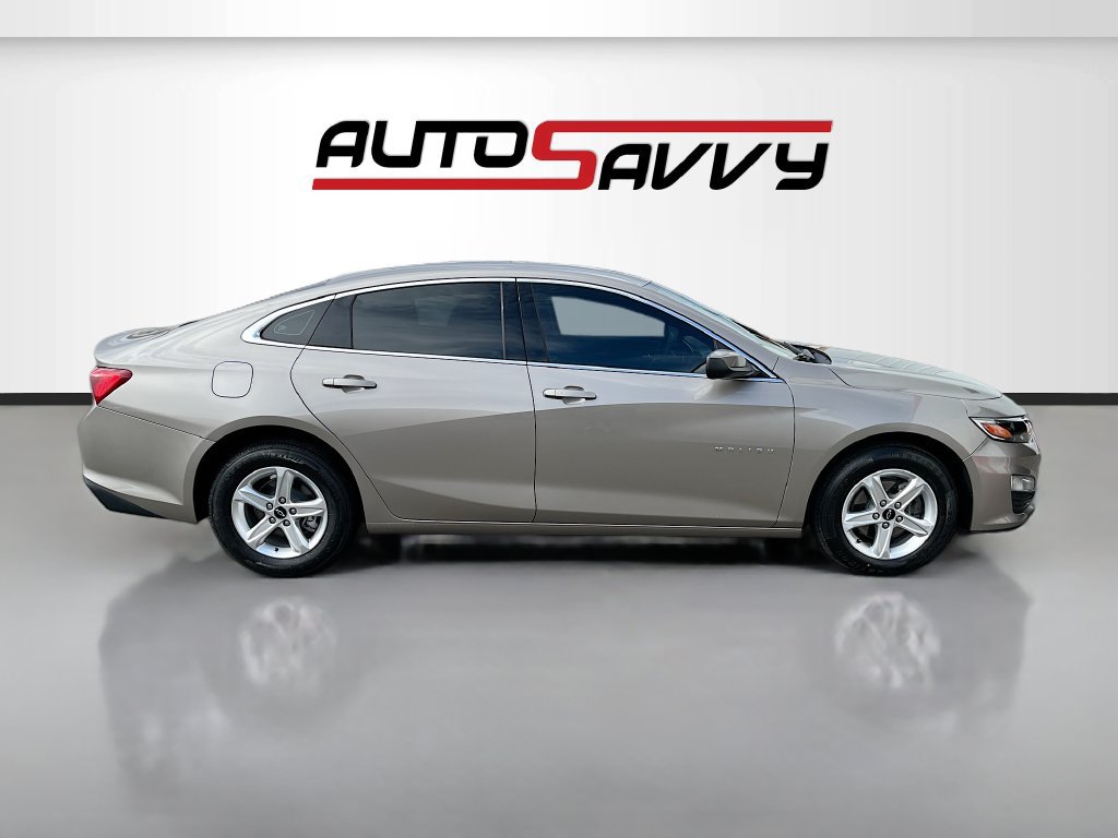 Used 2025 Chevrolet Malibu LS FWD image 8