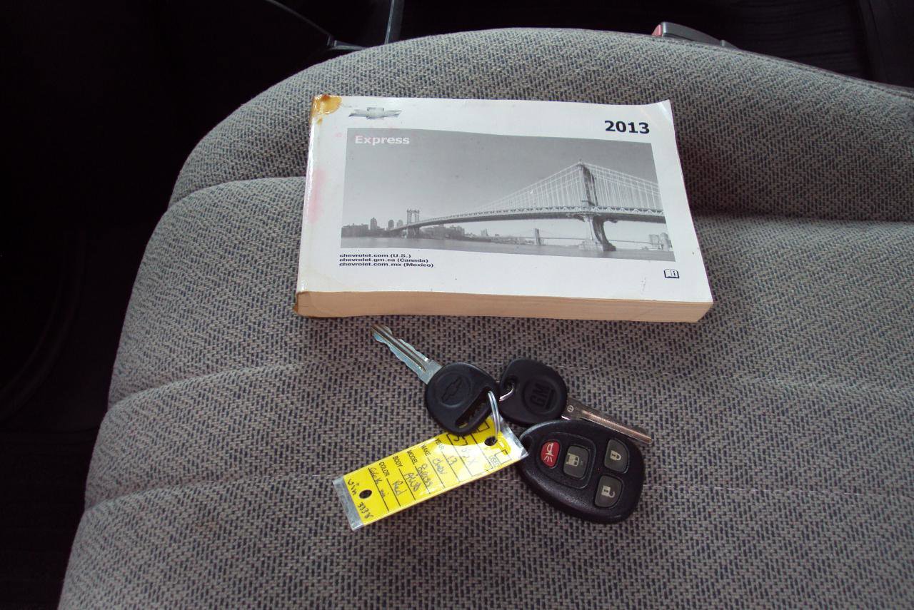 Used 2013 Chevrolet Express 1500 LT w/ LT Preferred Equipment Group AWD/4WD image 23