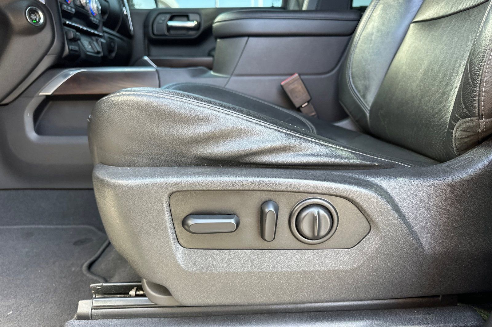 Used 2019 GMC Sierra 1500 SLT w/ SLT Premium Package image 14