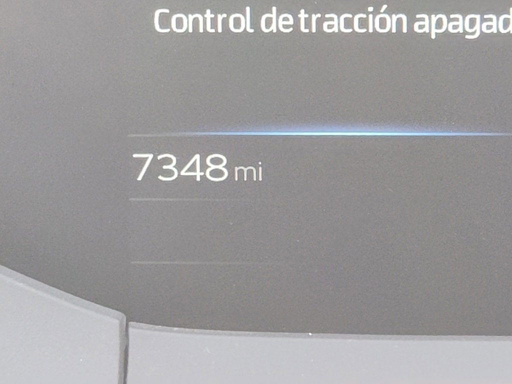 Used 2025 Toyota Prius XLE image 18