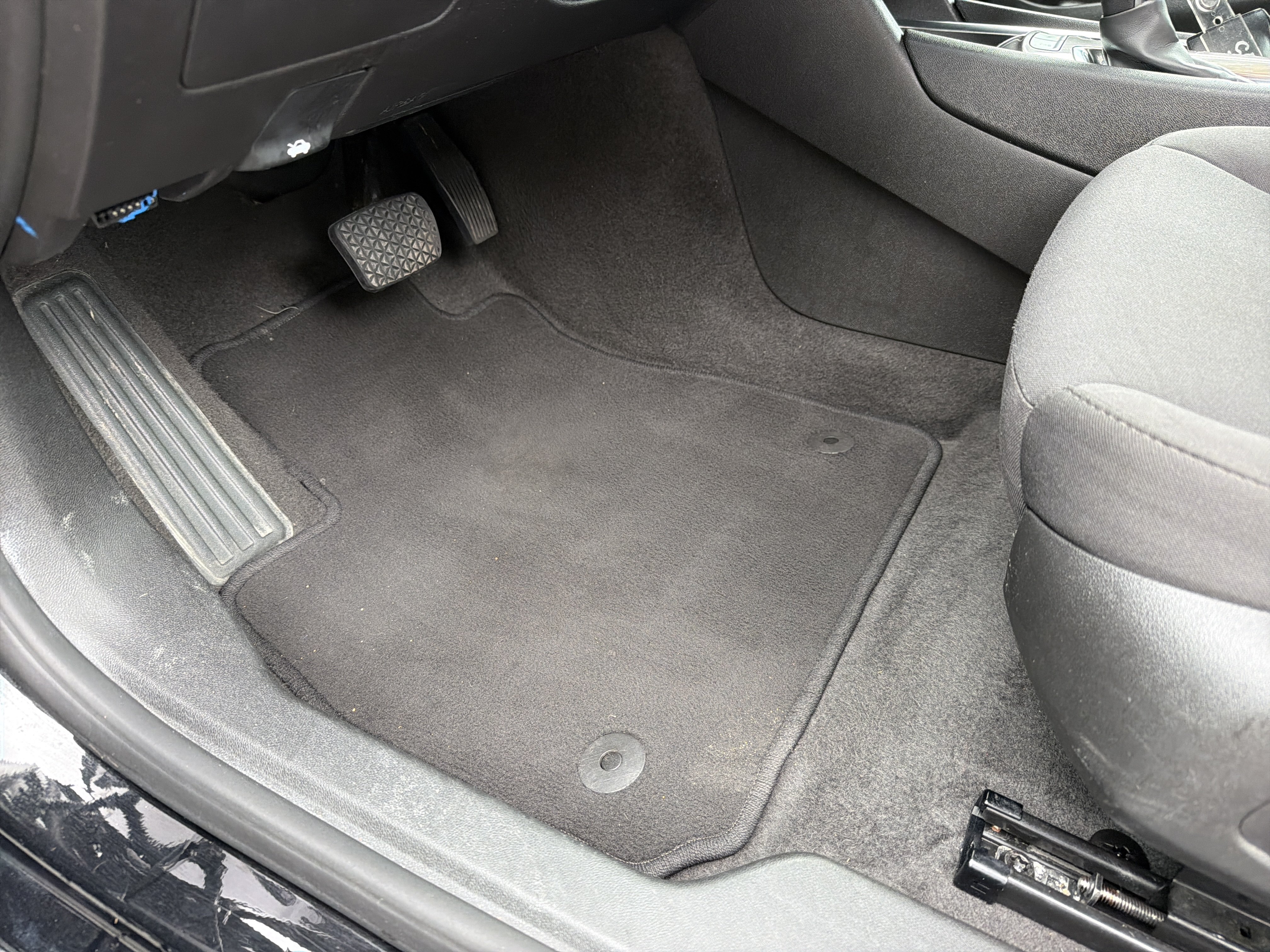 Used 2024 Chevrolet Malibu LT FWD image 16