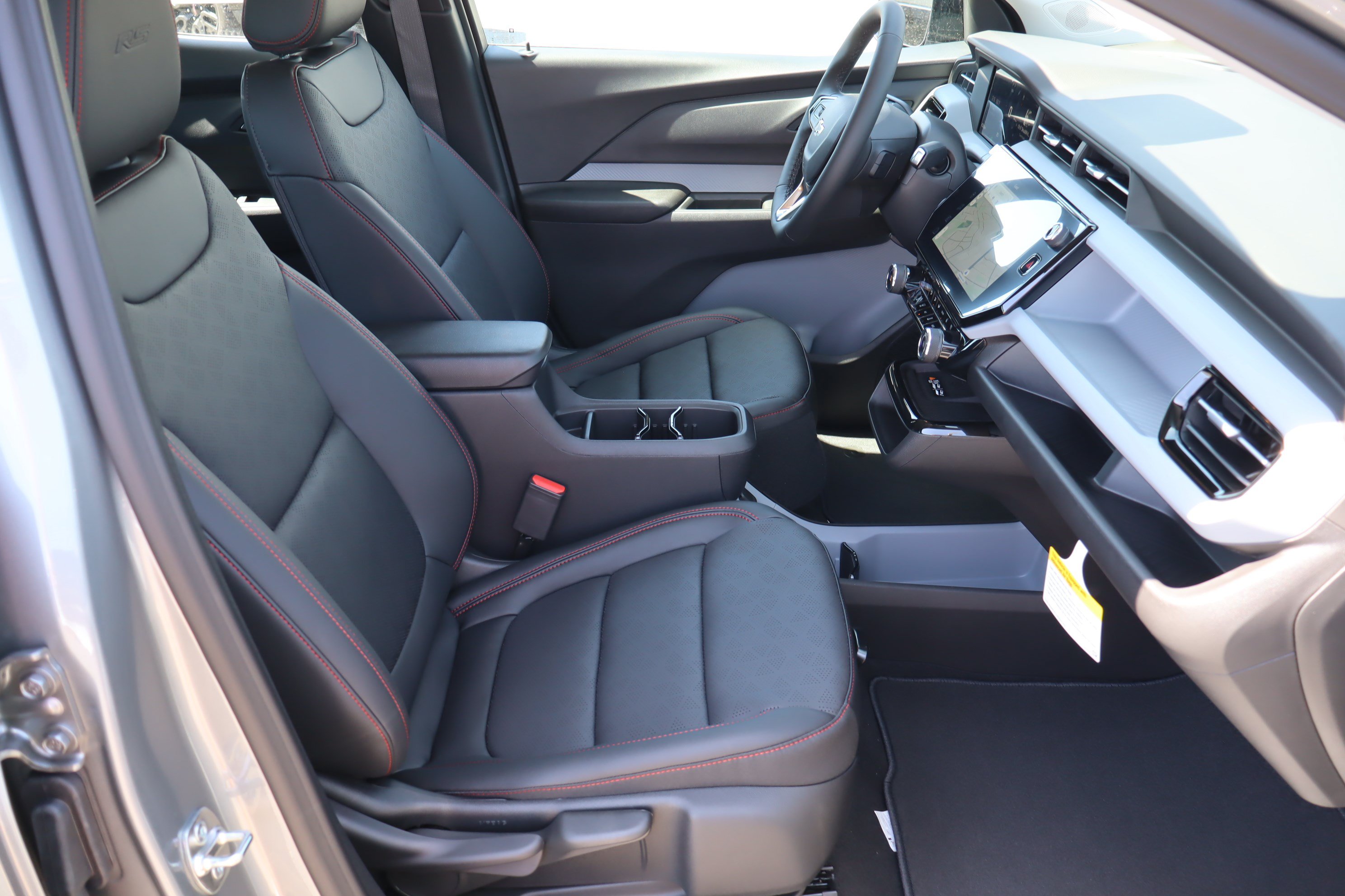 New 2027 Chevrolet Bolt RS w/ Technology Package FWD image 24