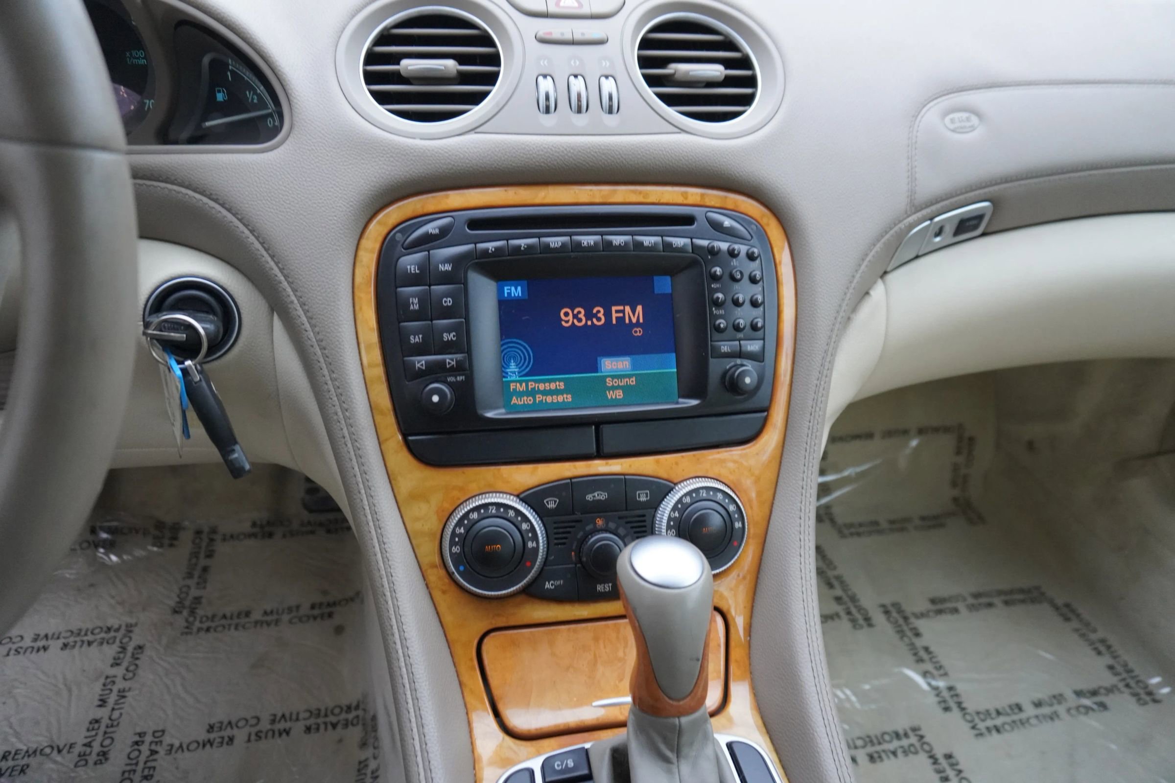 Used 2004 Mercedes-Benz SL 500 image 12