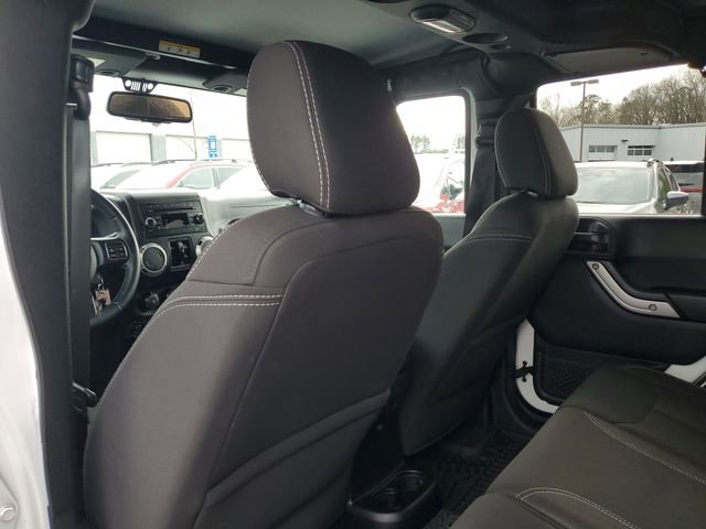 Certified 2017 Jeep Wrangler Unlimited Sahara w/ Connectivity Group image 10