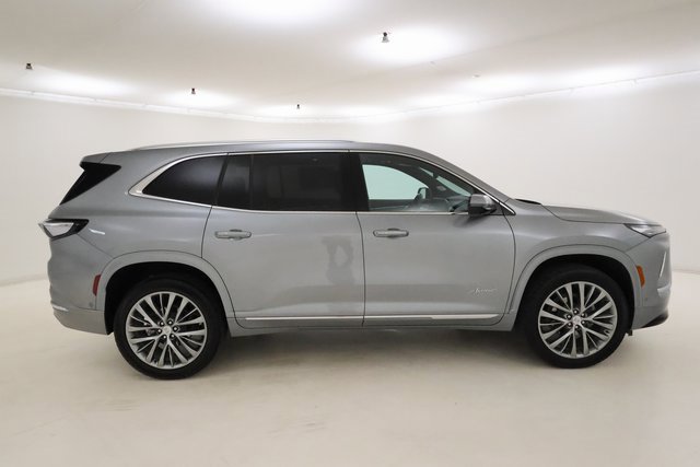 Certified 2025 Buick Enclave Avenir w/ Super Cruise Package image 2