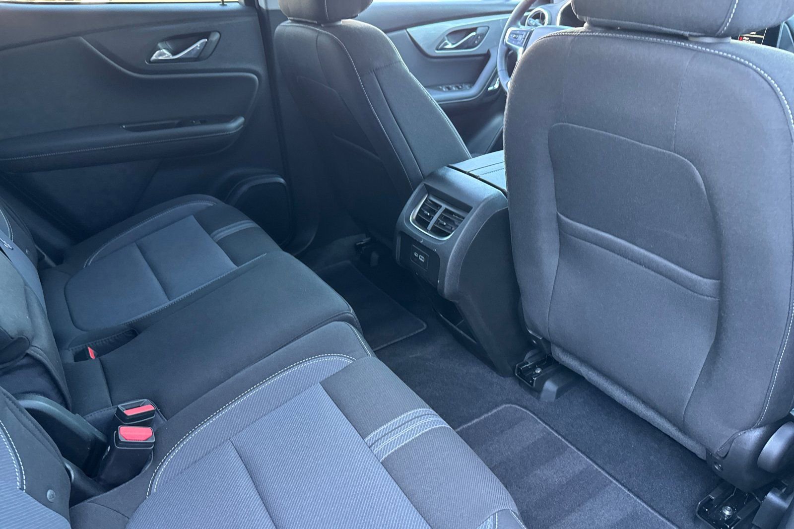 Used 2026 Chevrolet Blazer LT w/ Convenience Package image 18