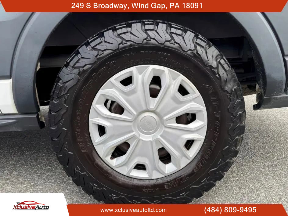 Used 2018 Ford Transit 150 XLT image 20