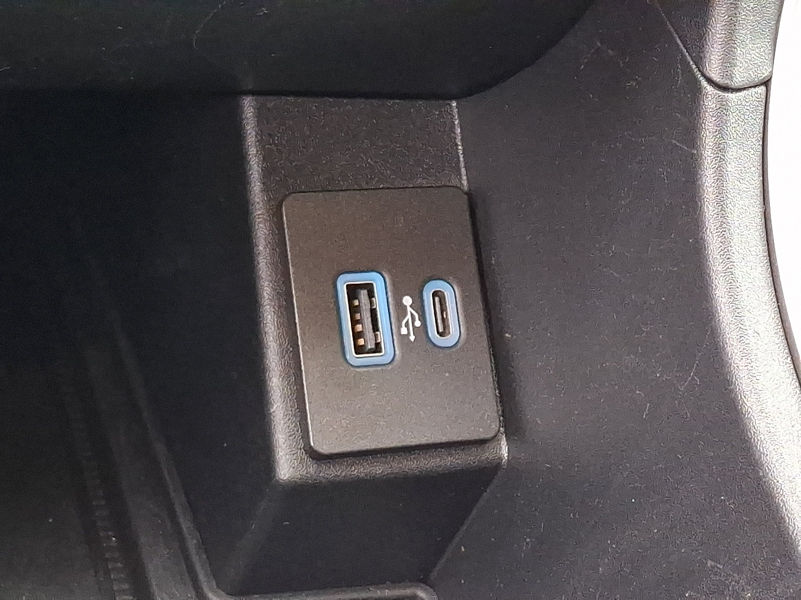 Used 2023 Ford Edge SEL w/ Convenience Package AWD/4WD image 27