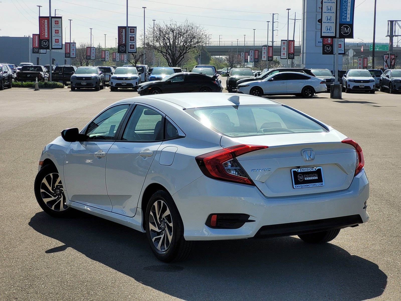 Used 2018 Honda Civic EX image 7