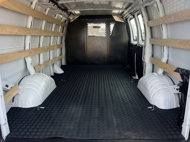 Used 2025 GMC Savana 2500 w/ Driver Convenience Package RWD image 15