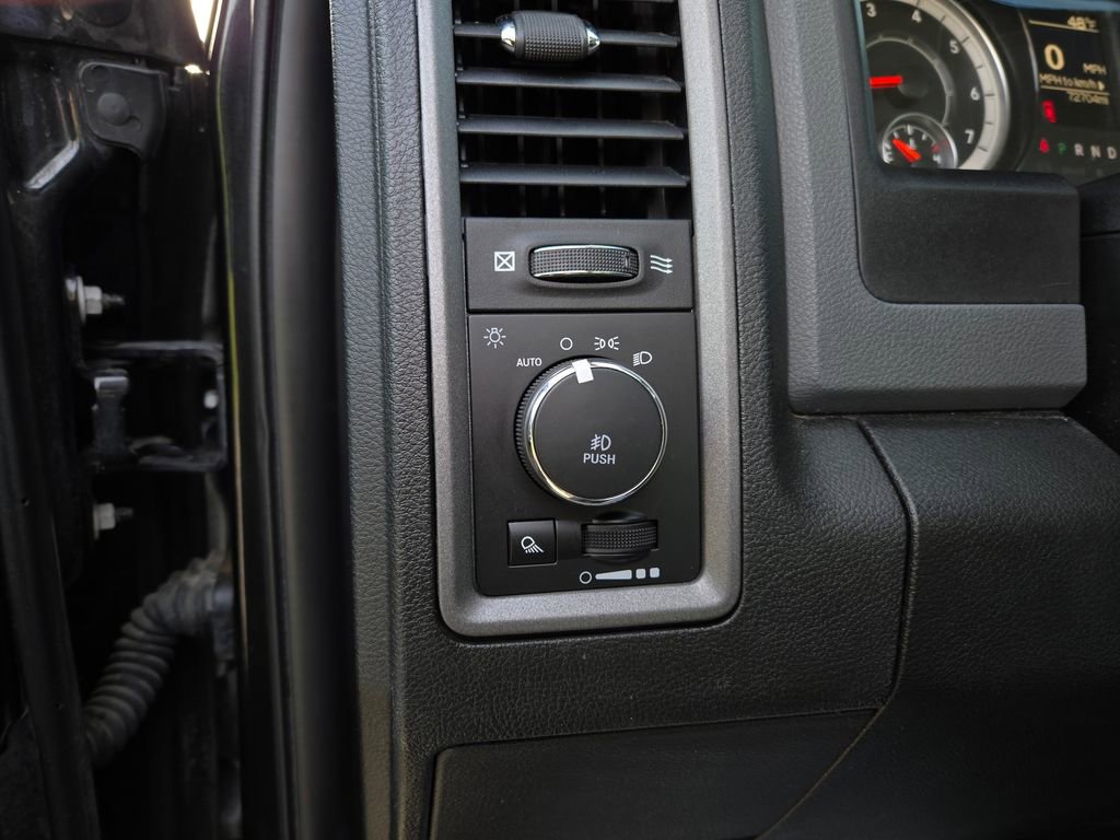 Used 2019 RAM 1500 Express w/ Express Value Package AWD/4WD image 15