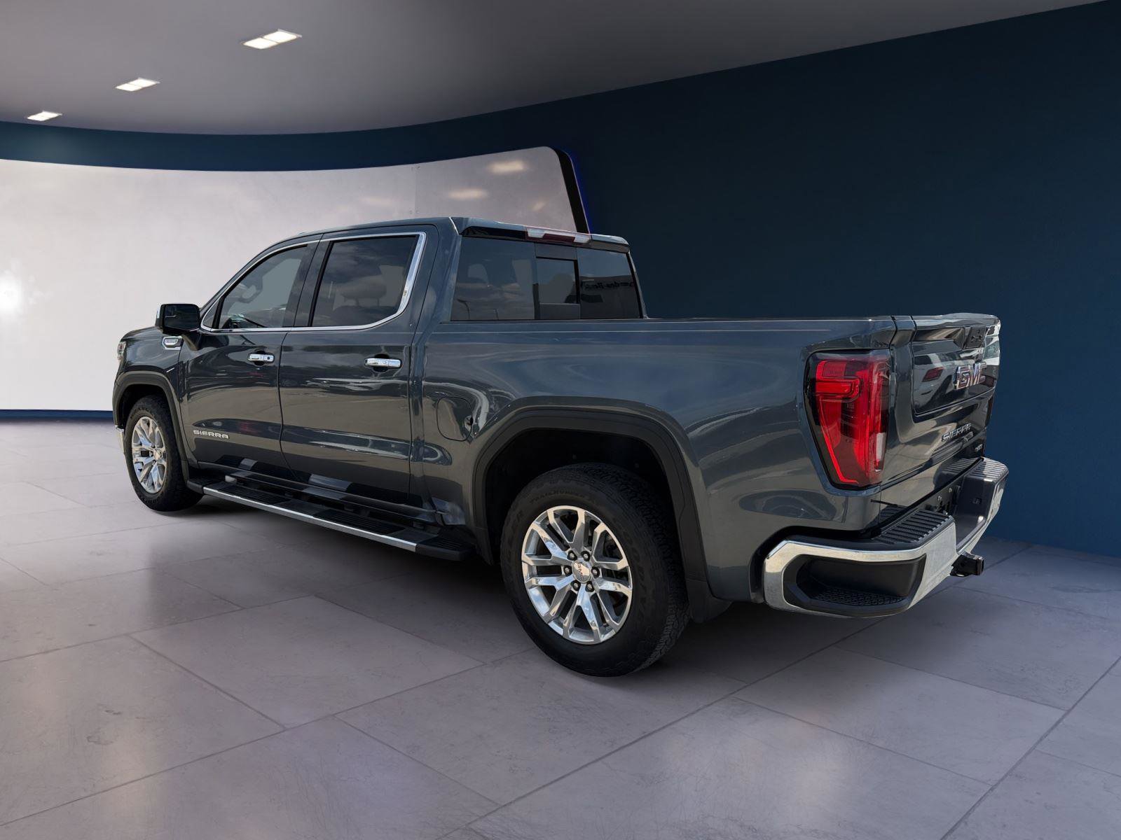 Used 2019 GMC Sierra 1500 SLT image 3