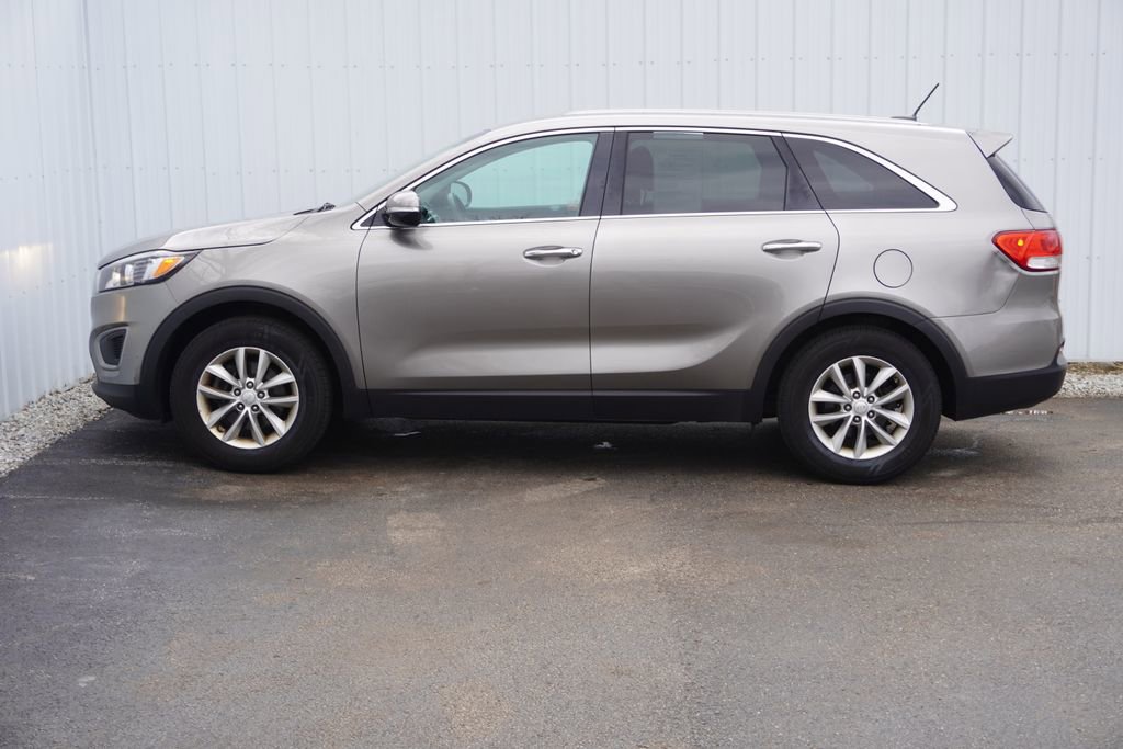 Used 2016 Kia Sorento L image 3