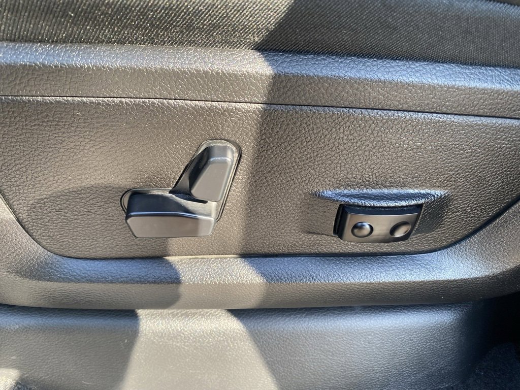 Used 2019 RAM 3500 Laramie image 15