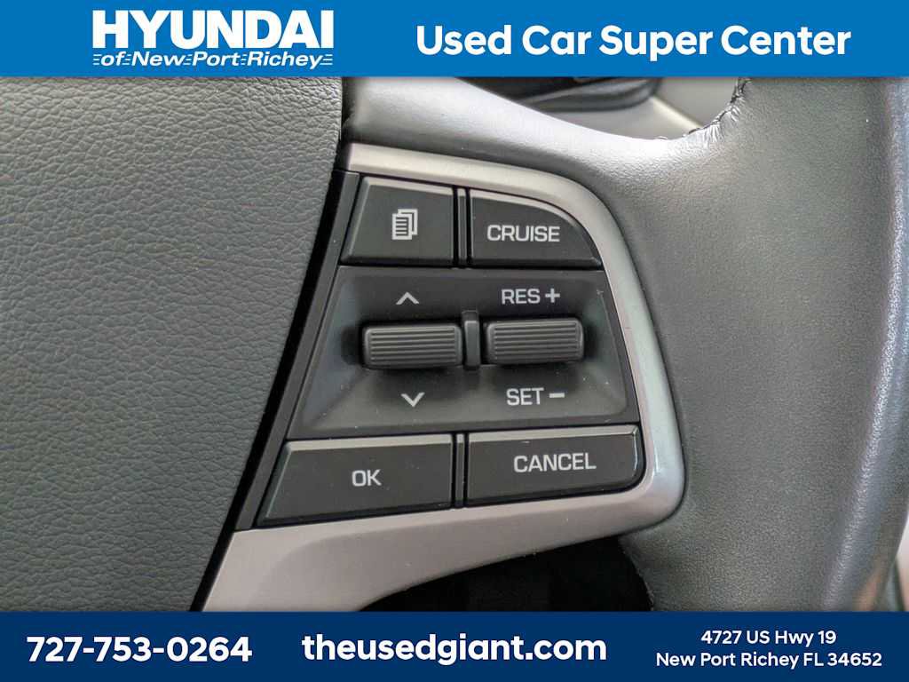 Used 2017 Hyundai Elantra Limited FWD image 29