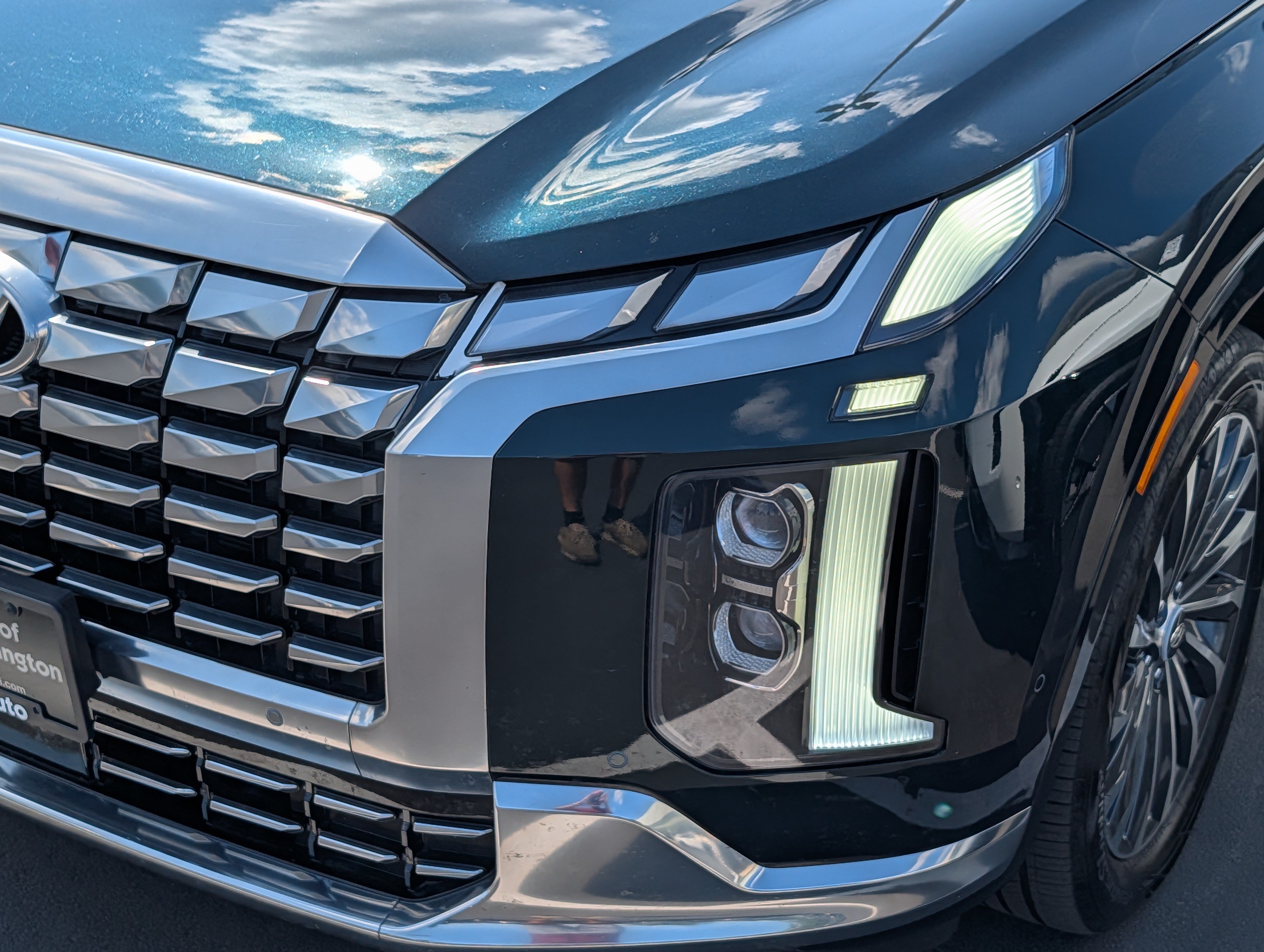 Used 2025 Hyundai Palisade Calligraphy AWD/4WD image 16