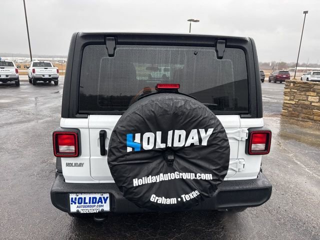 Used 2025 Jeep Wrangler Sport AWD/4WD image 8