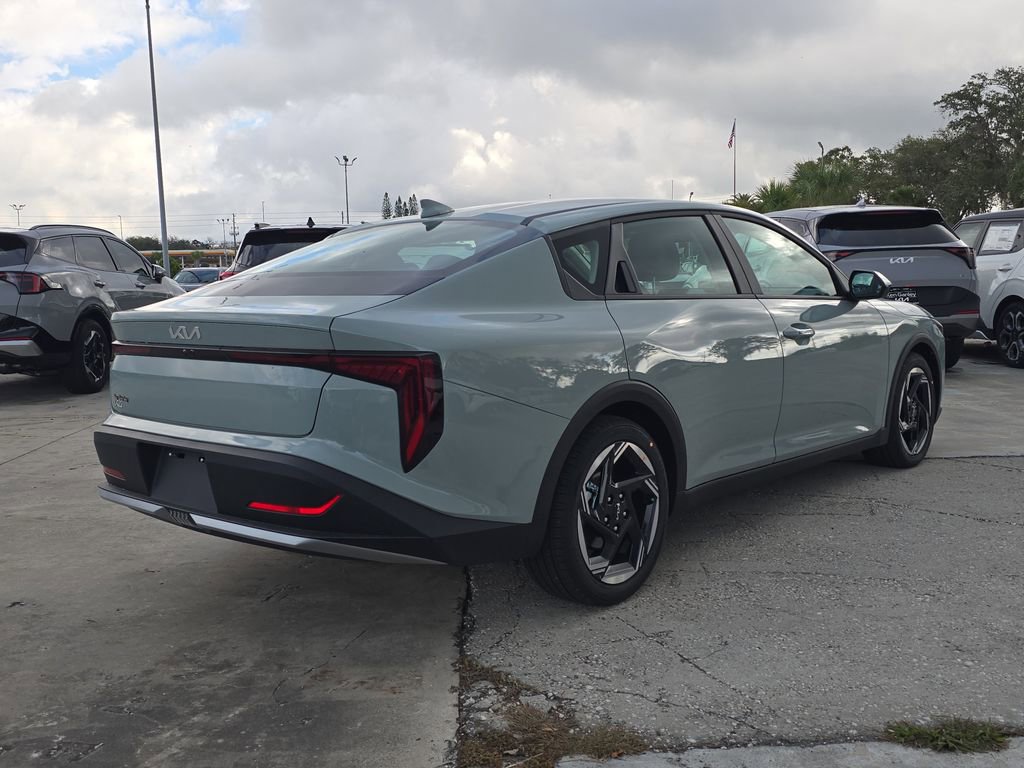 New 2025 Kia K4 EX image 8
