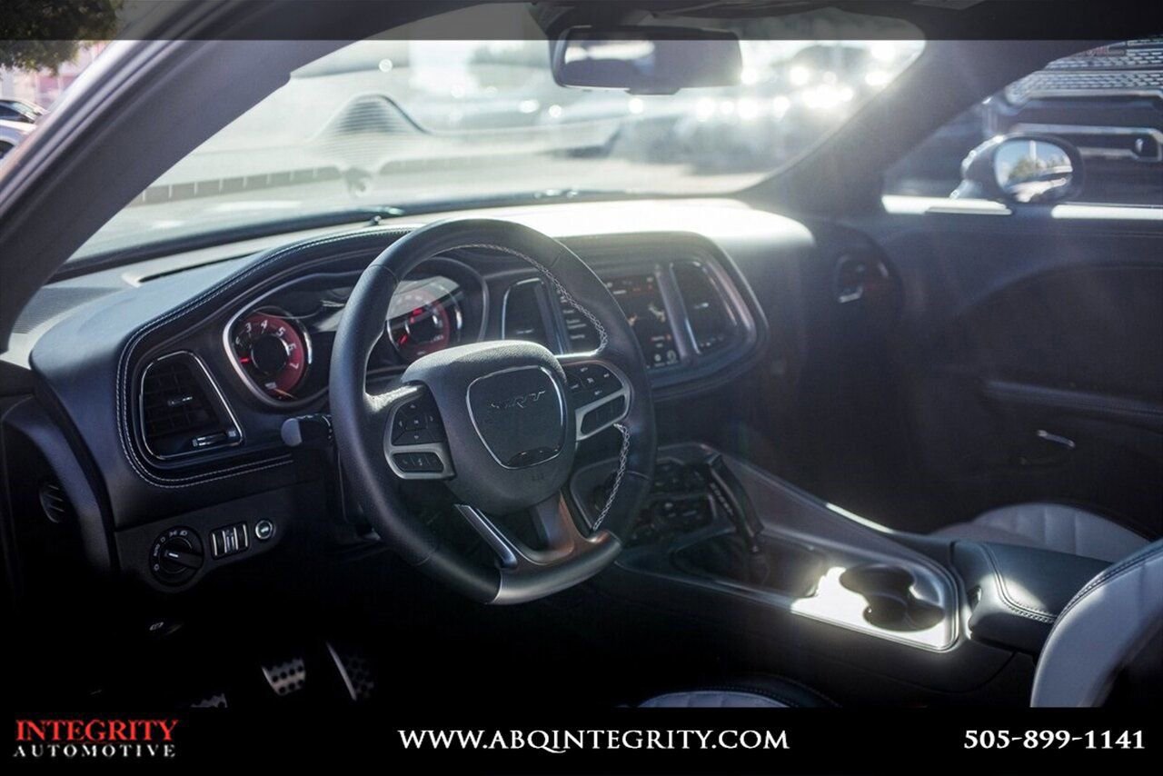 Used 2023 Dodge Challenger SRT Hellcat RWD image 15