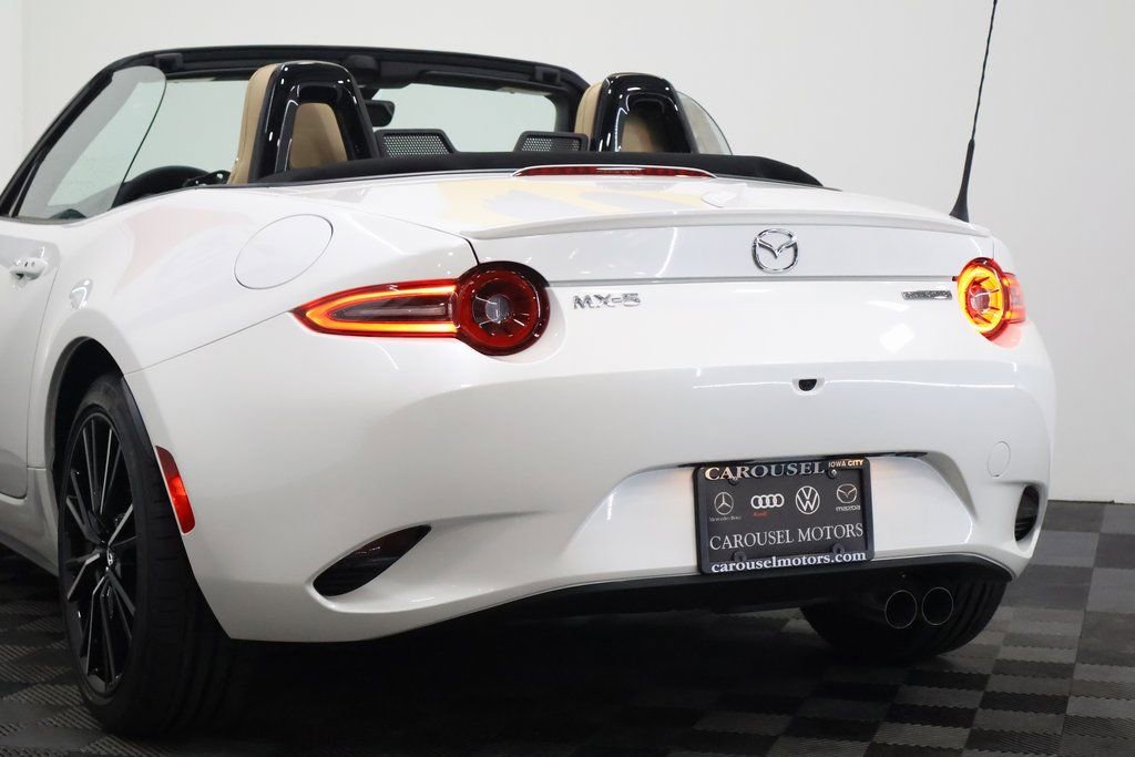 Used 2024 MAZDA MX-5 Miata Grand Touring image 10