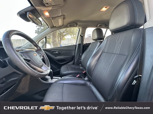 Used 2016 Chevrolet Trax LT w/ LT Convenience Package FWD image 23