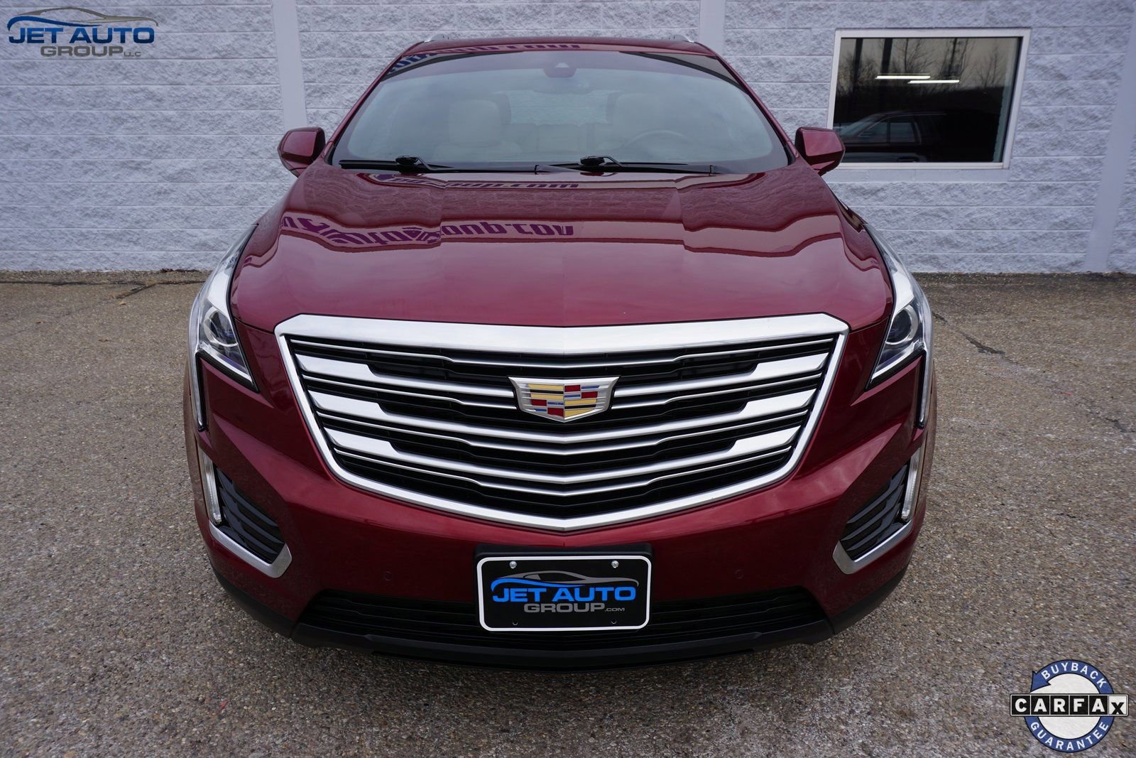 Used 2018 Cadillac XT5 Luxury w/ Driver Awareness Package image 2