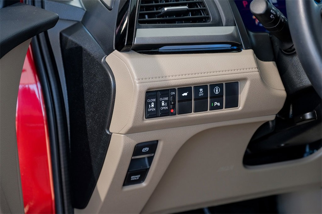 Used 2023 Honda Odyssey Touring image 30