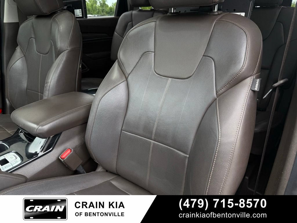 Used 2022 Kia Telluride SX w/ Towing Package FWD image 23