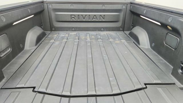 Used 2023 Rivian R1T Adventure image 15