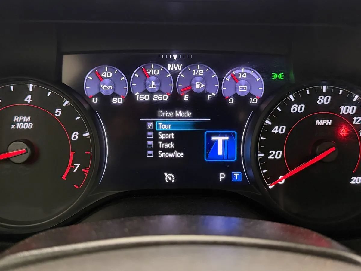 Used 2019 Chevrolet Camaro SS RWD image 15