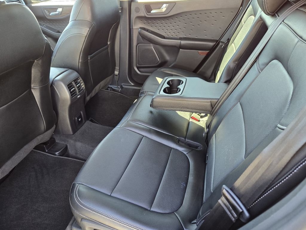 Used 2020 Ford Escape Titanium AWD/4WD image 34