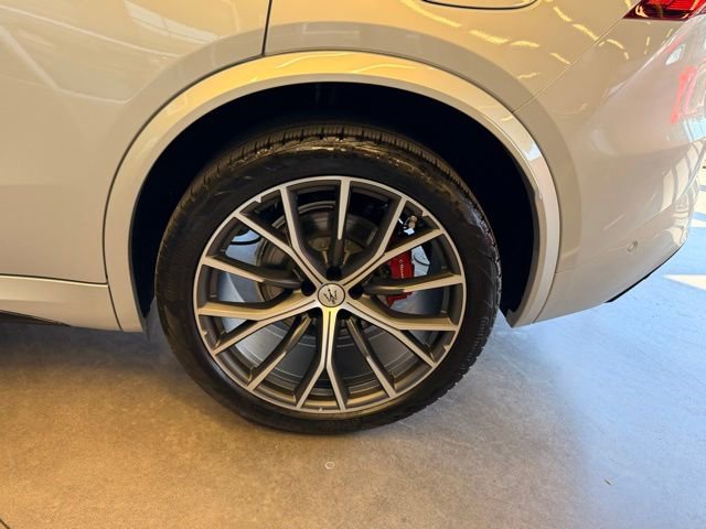 Used 2023 Maserati Grecale Modena image 12