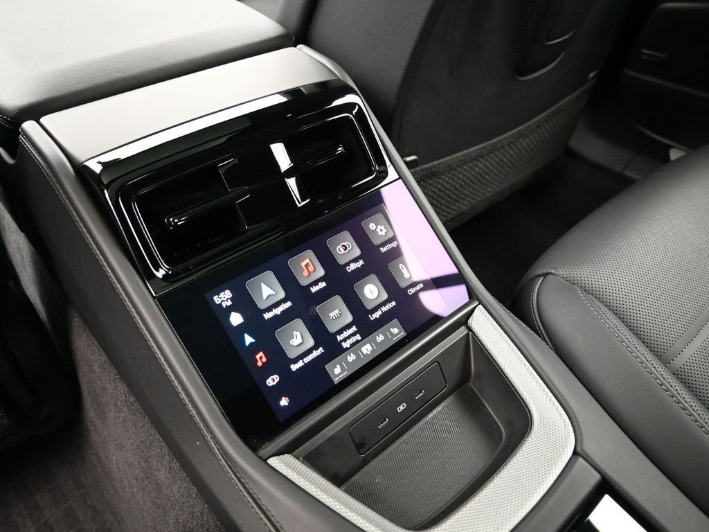 Certified 2025 Porsche Panamera image 9