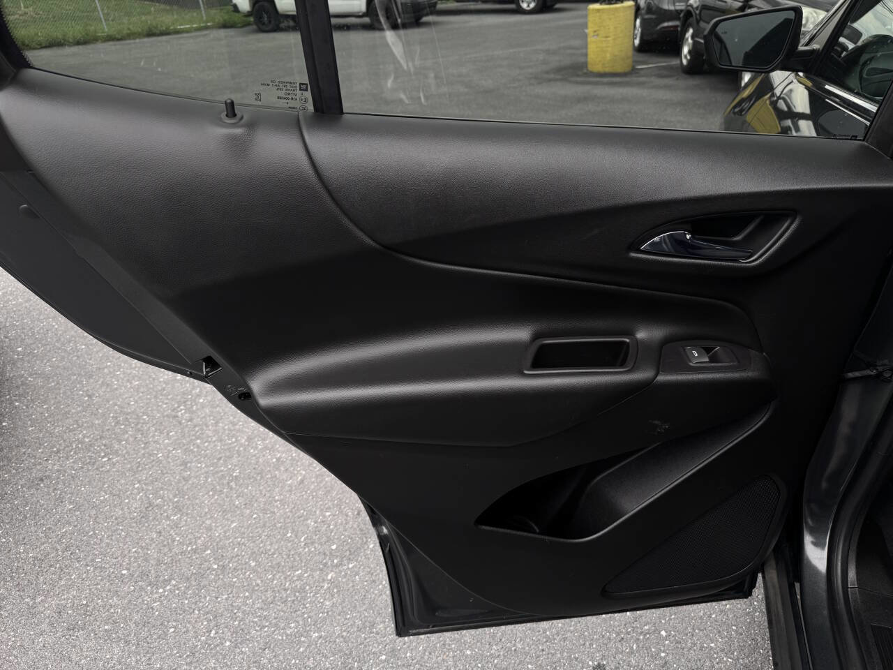 Used 2020 Chevrolet Equinox LT image 35