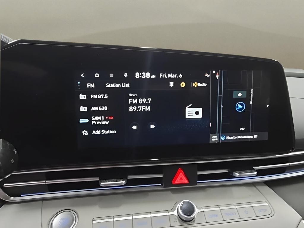 New 2026 Hyundai Elantra Limited FWD image 24
