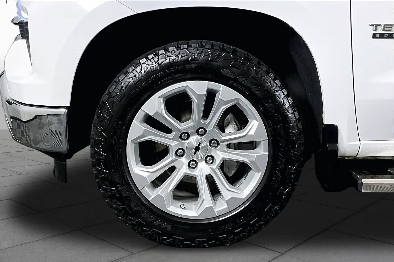 Used 2022 Chevrolet Silverado 1500 LTZ w/ LTZ Premium Texas Edition RWD image 19