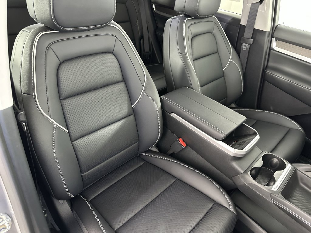 New 2027 GMC Terrain Denali w/ LPO, Floor Liner Package AWD/4WD image 29