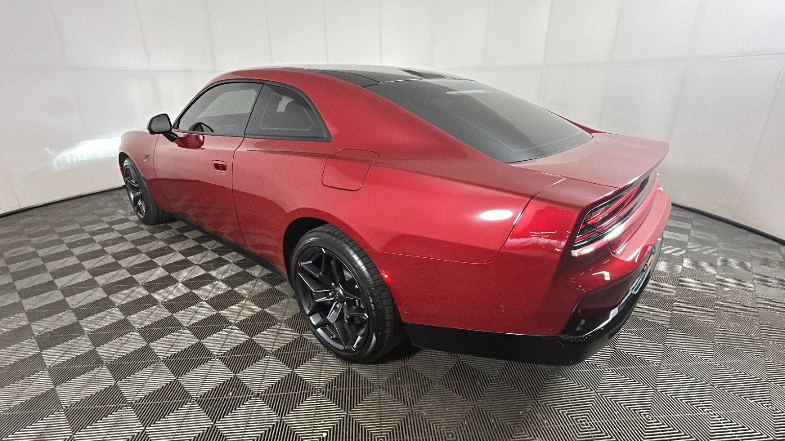 Used 2024 Dodge Charger Daytona R/T w/ Plus Group AWD/4WD image 5