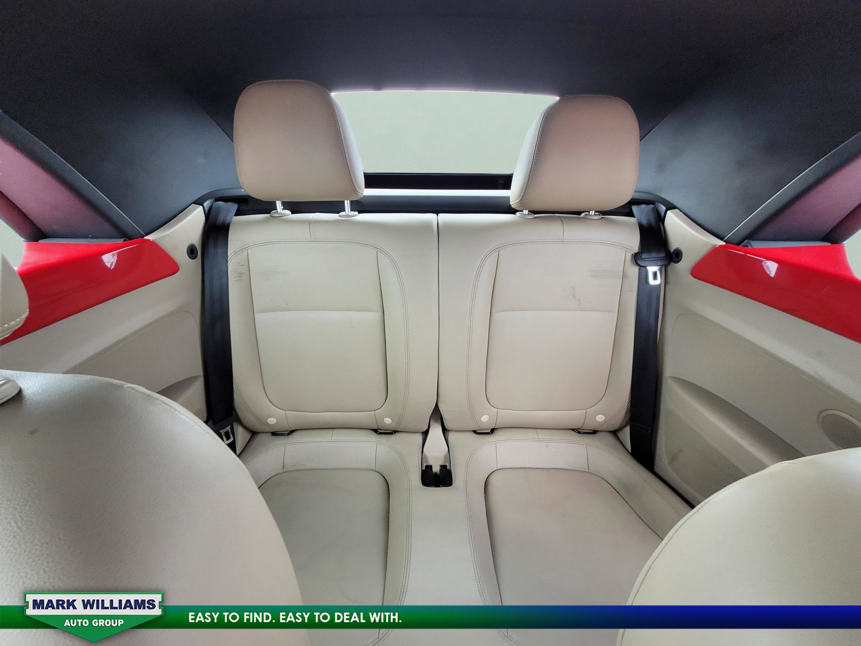 Used 2013 Volkswagen Beetle TDI image 18