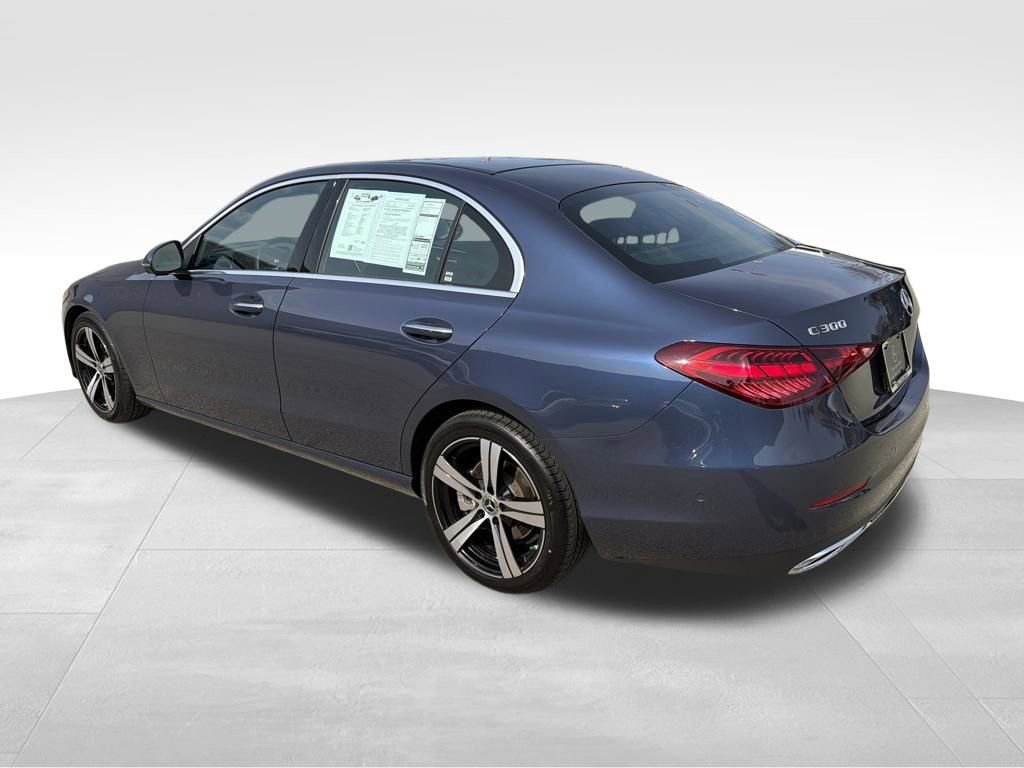 Used 2025 Mercedes-Benz C 300 4MATIC Sedan image 3
