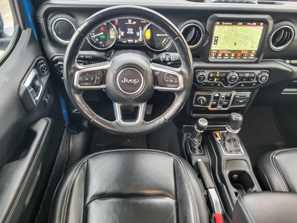 Used 2022 Jeep Wrangler Unlimited Sahara w/ Cold Weather Group AWD/4WD image 10