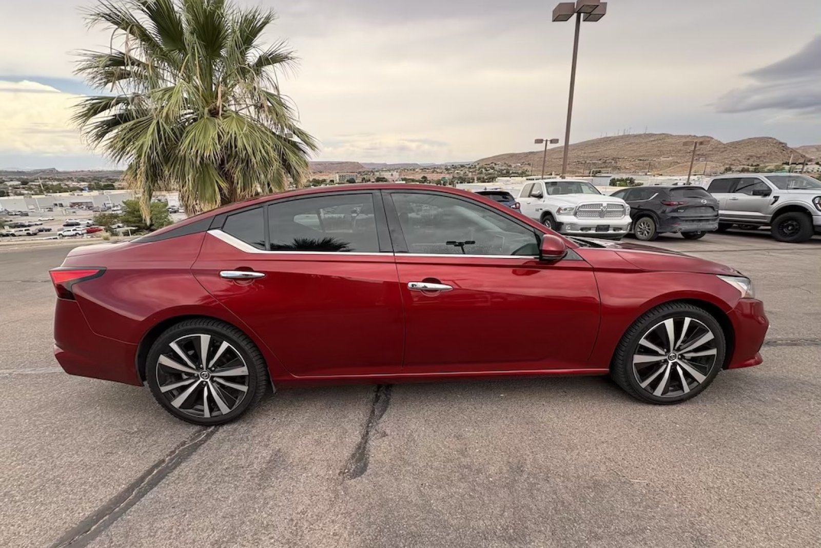 Used 2019 Nissan Altima 2.5 Platinum FWD image 6