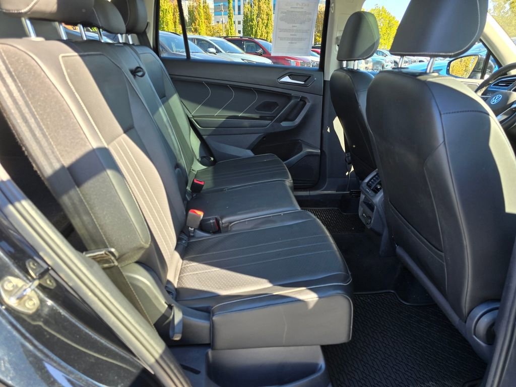 Used 2022 Volkswagen Tiguan SE image 14