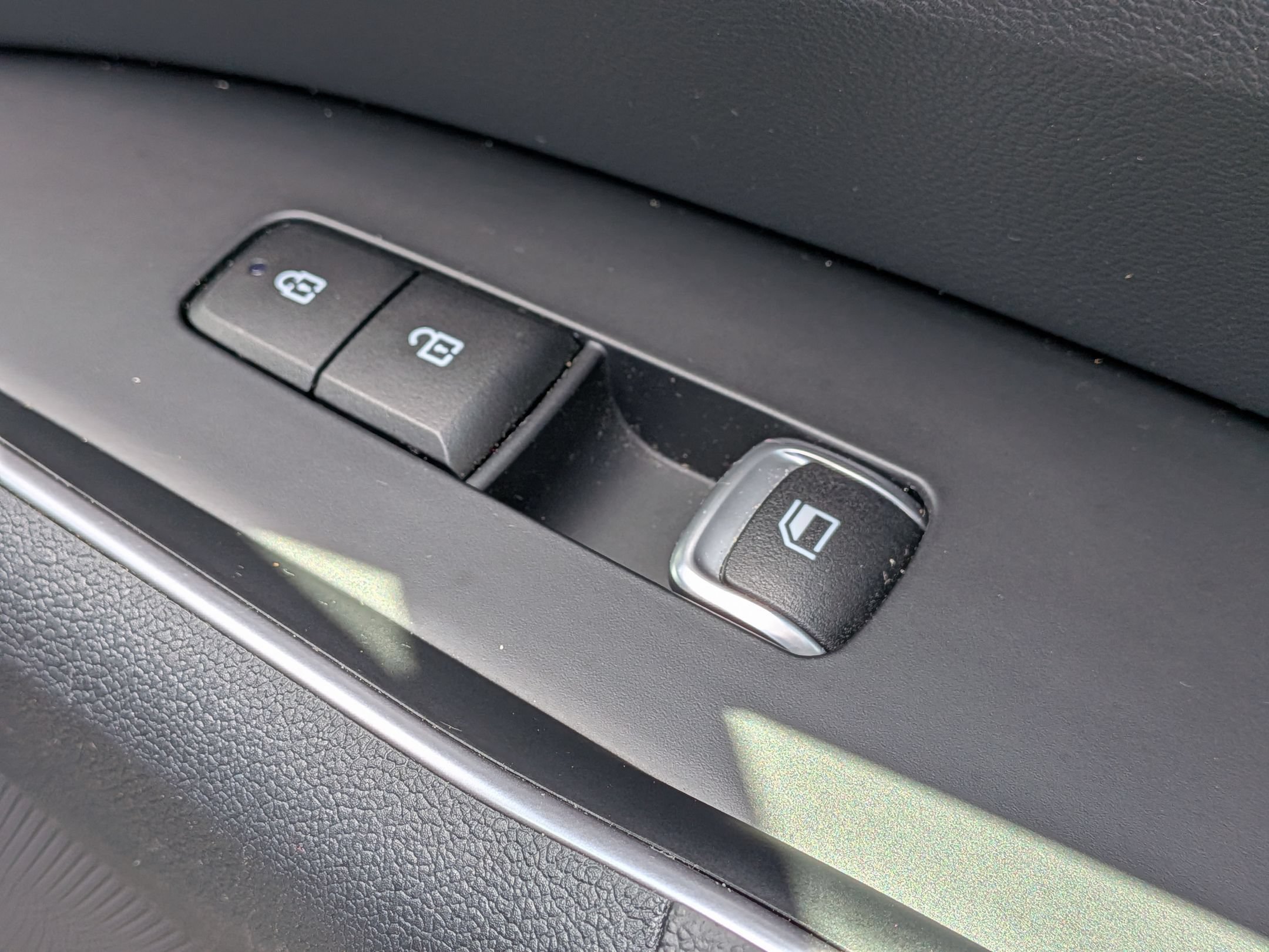 Used 2023 Kia Sorento LX FWD image 36