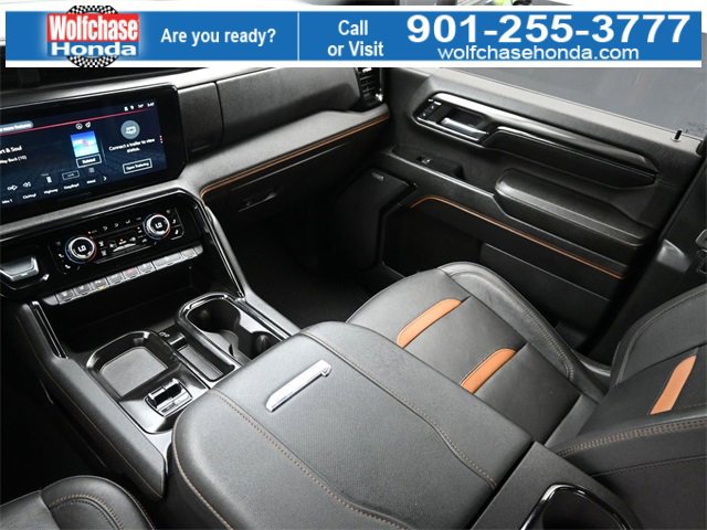 Used 2024 GMC Sierra 2500 AT4 w/ AT4 Premium Plus Package image 13