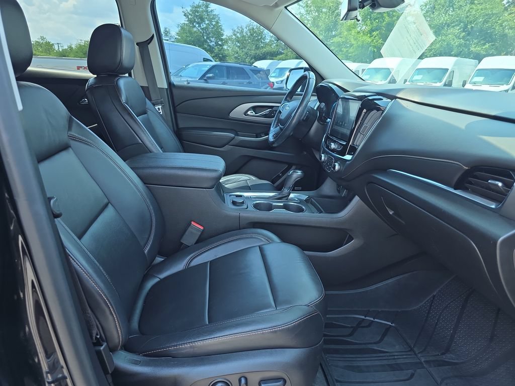 Used 2018 Chevrolet Traverse RS FWD image 33