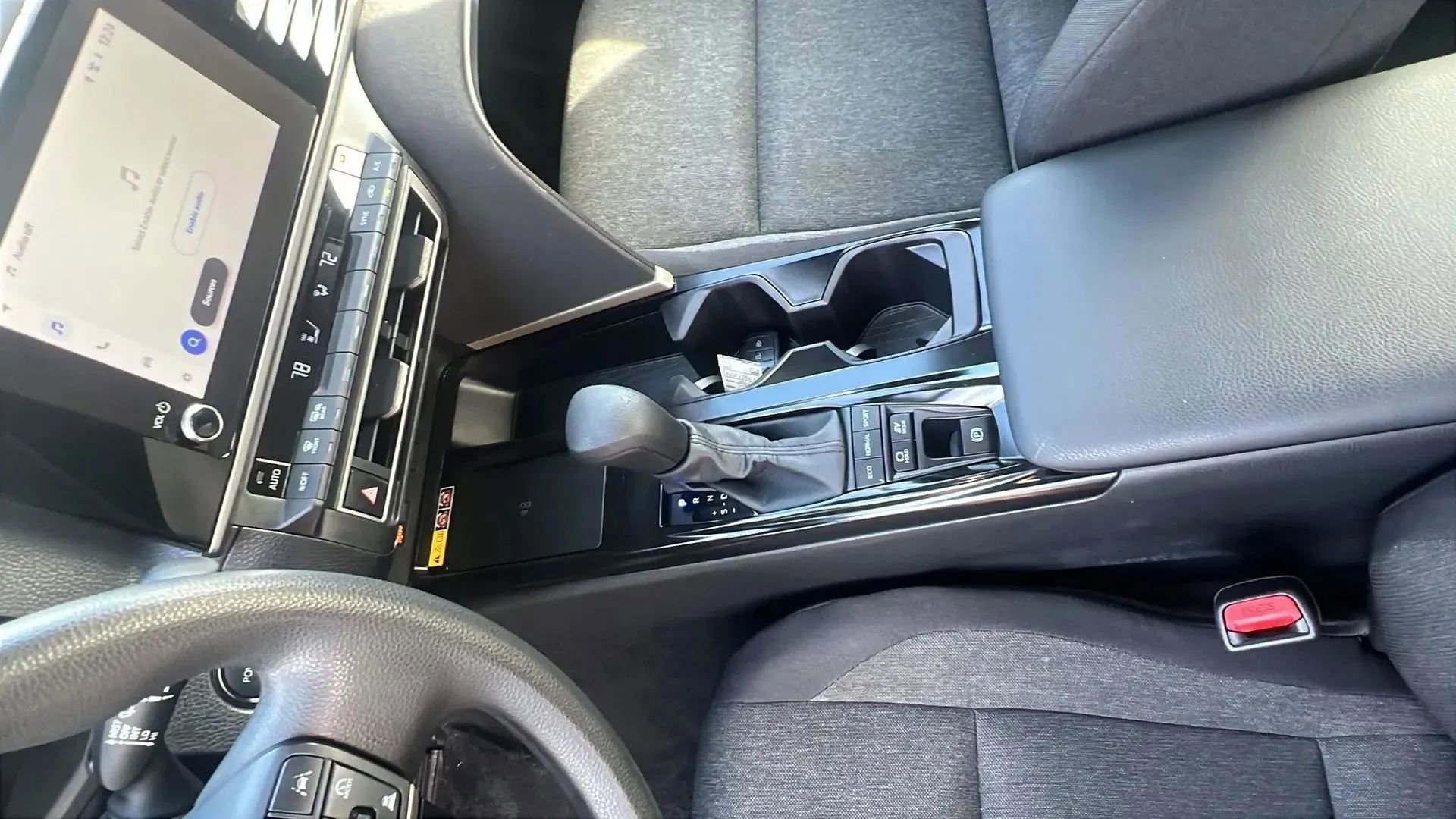 Used 2025 Toyota Camry LE image 25