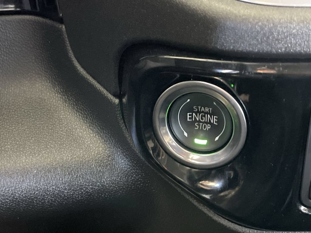 Certified 2026 Chevrolet Silverado 1500 LT AWD/4WD image 17